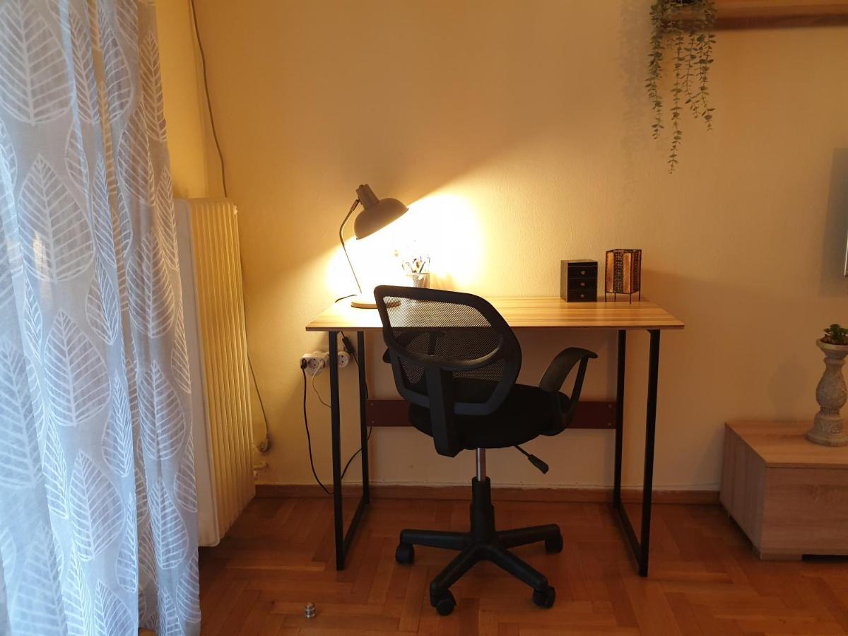 Myrtle, City Center Renovated Apartment Aten Exteriör bild